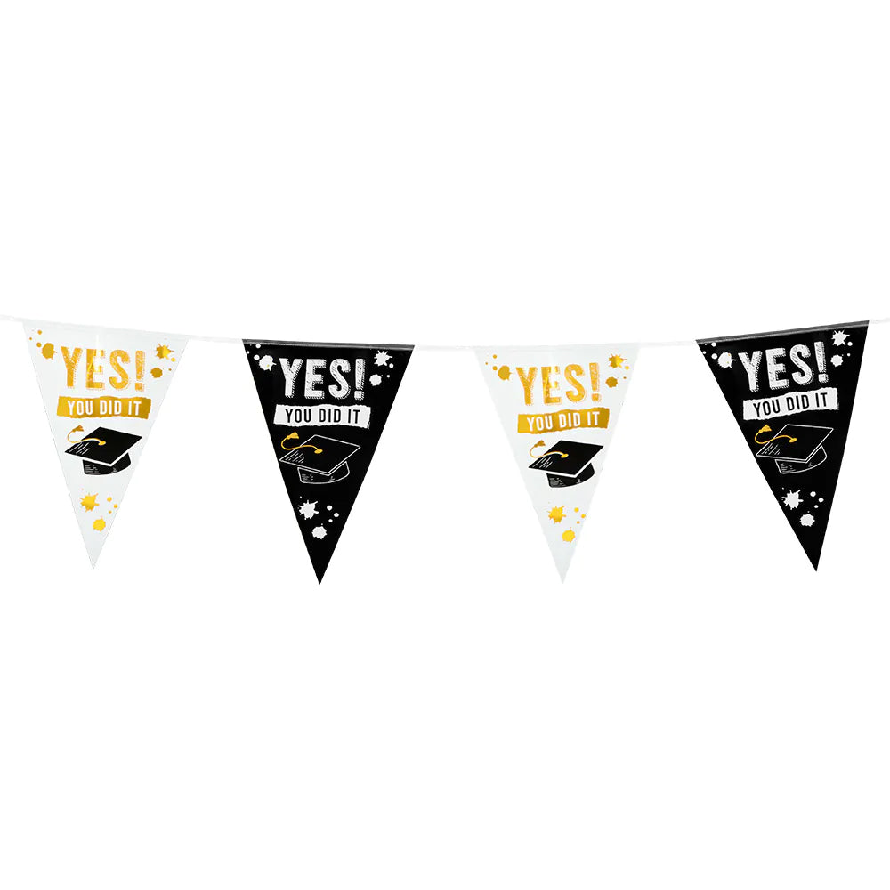 Yes! You did it! Graduation Bunting 6m Party Packs