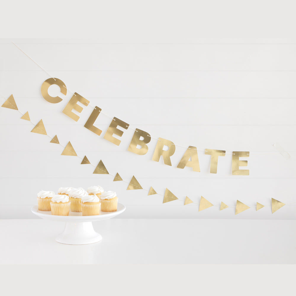 Gold 'Celebrate' Banner Set – Party Packs