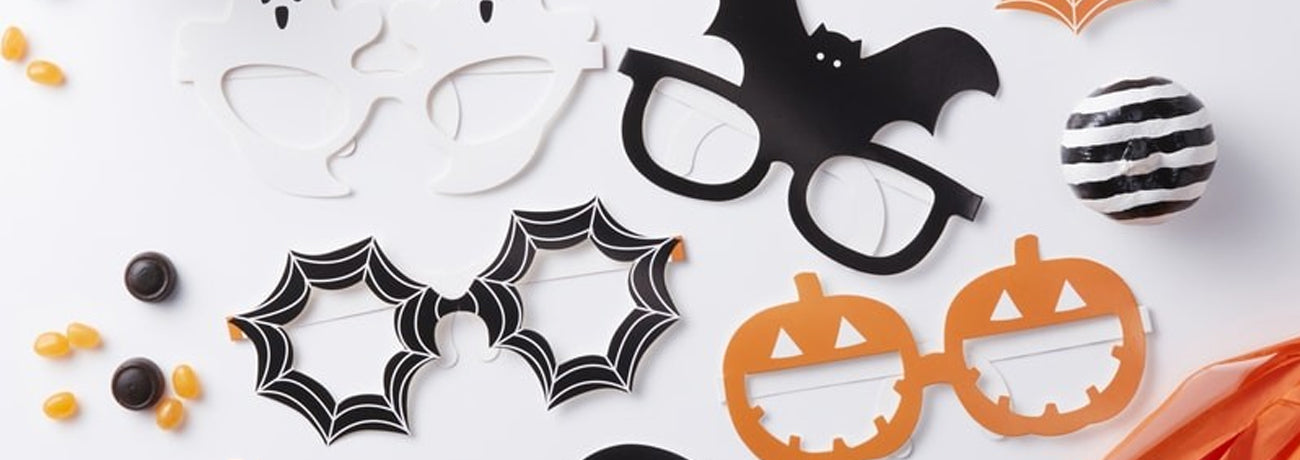 Halloween Costume Accessories | Capes, Hosiery & Hats | Party Packs