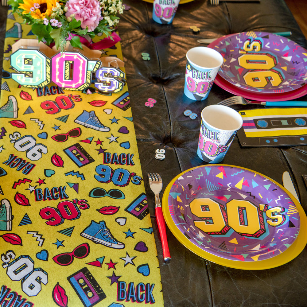 1990s Paper Plates - 22.5cm - Pack of 10