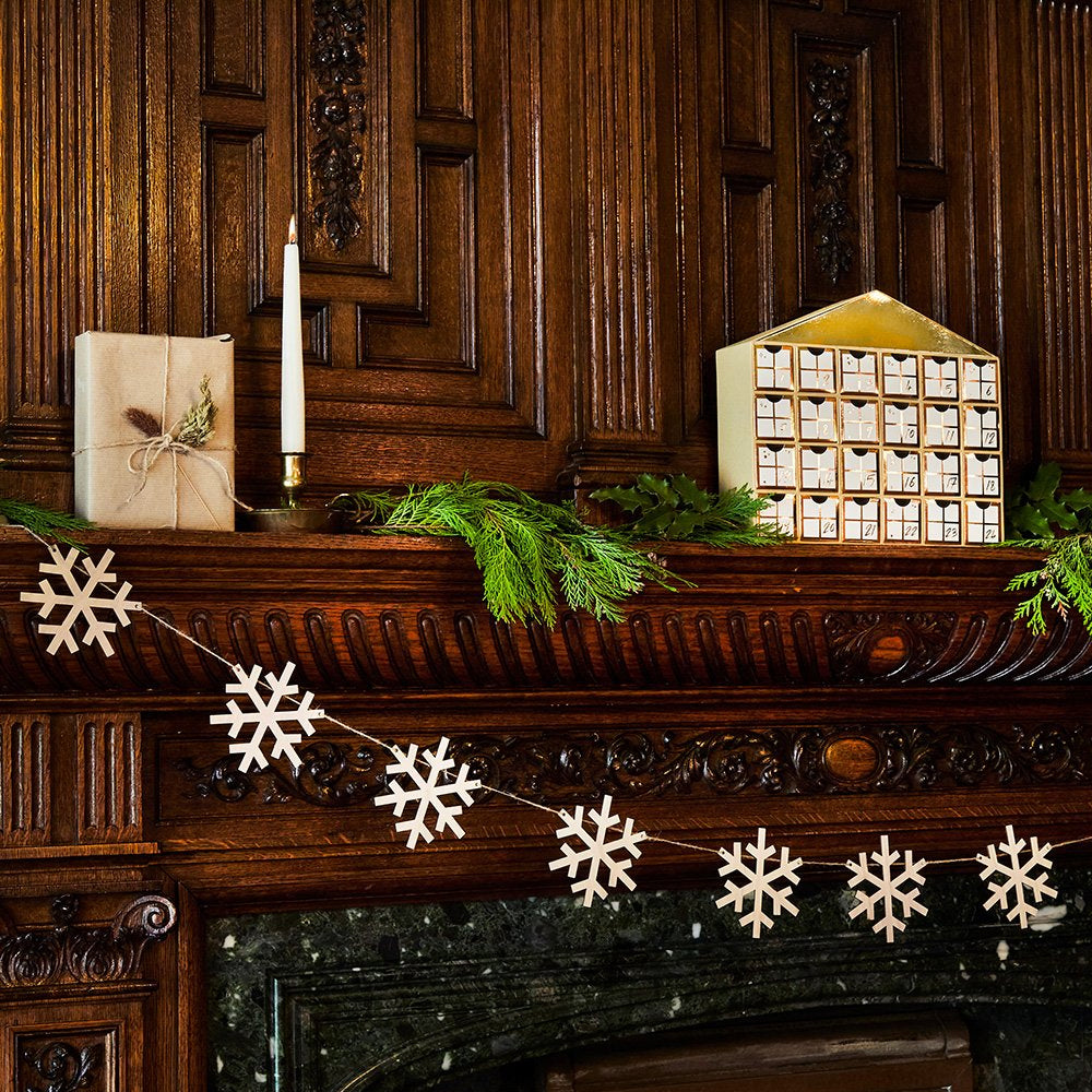 Wooden Snowflake Garland Decoration - 2.5m