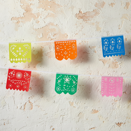 Fiesta Bunting Rustic Wall