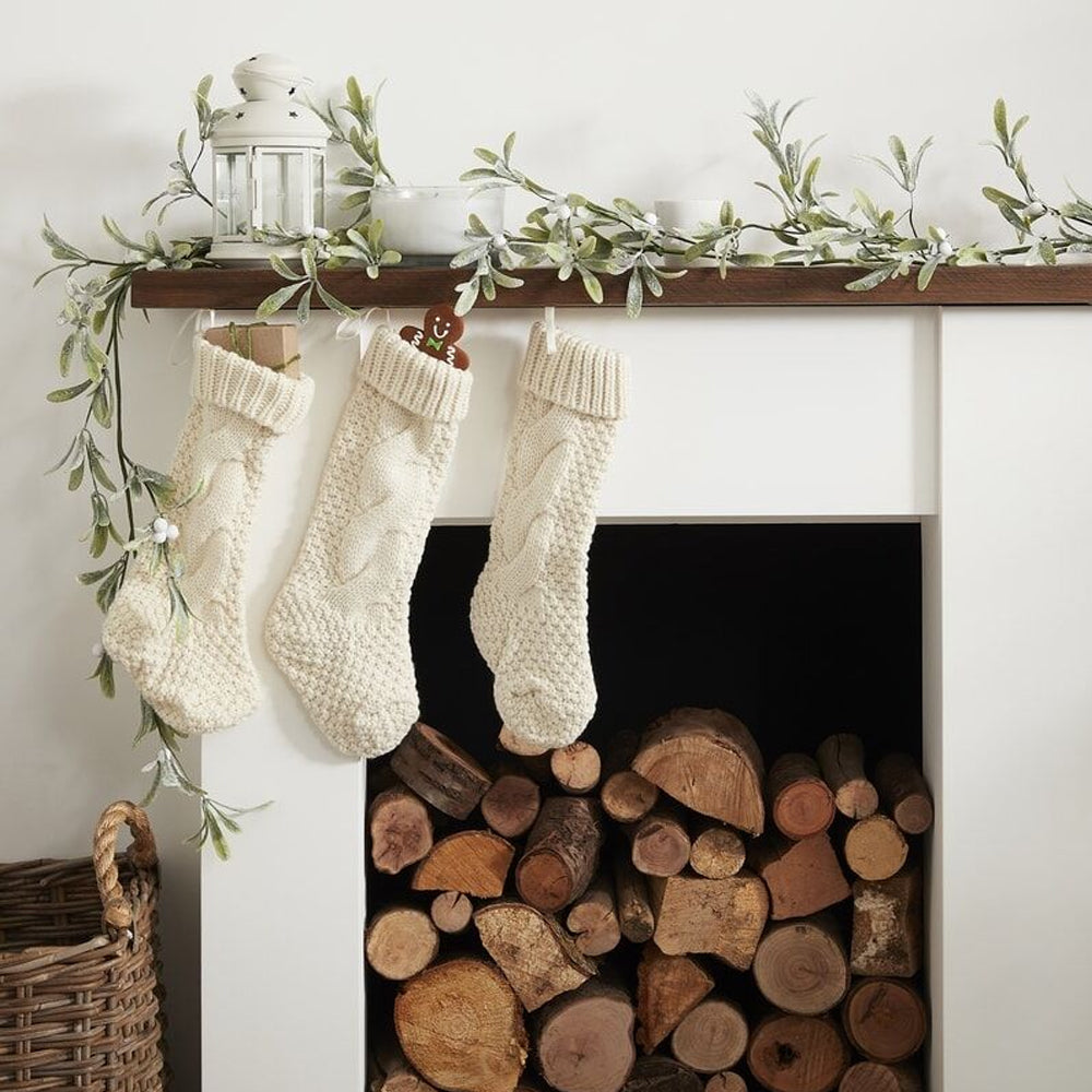 Christmas Mistletoe Foliage Garland