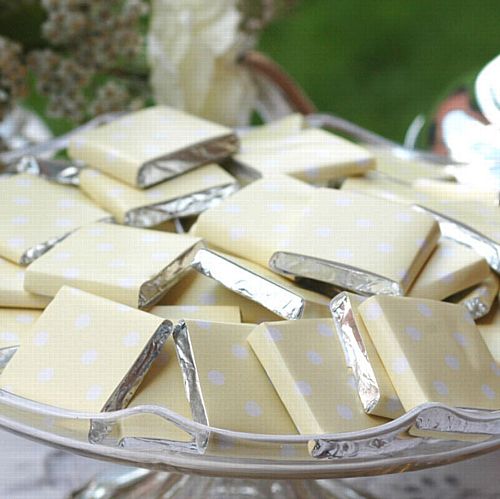 Yellow Neapolitan Square Chocolates - 5g - Each
